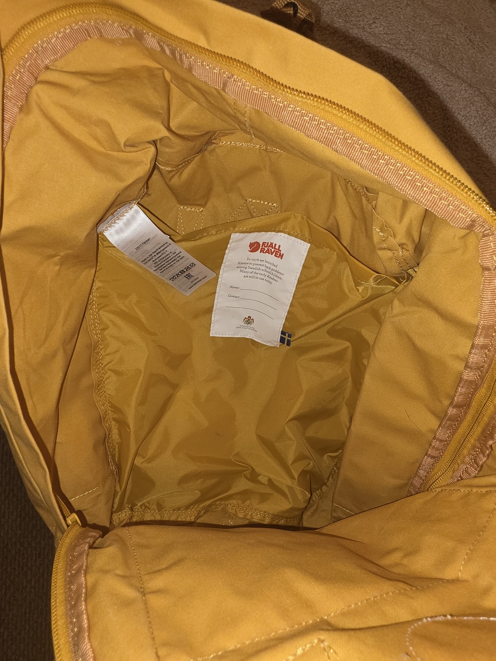 Fjallraven Kånken Backpack in Mustard Yellow - Picture 5 of 6
